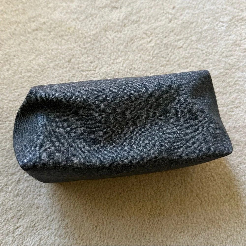 Tumi for Delta Travel Pouch